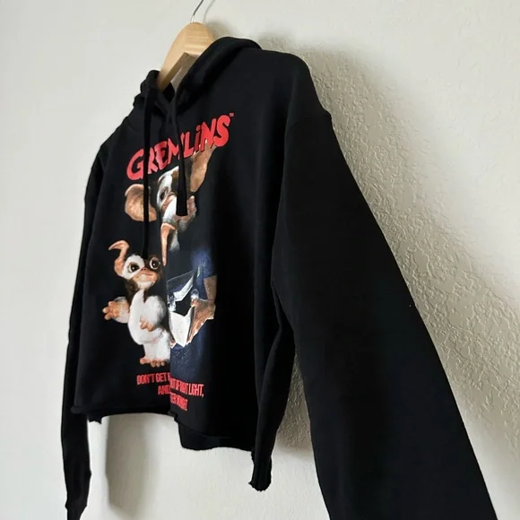 NEW Hot Topic Gremlins Cropped Long Sleeve Hoodie - Picture 6 of 8